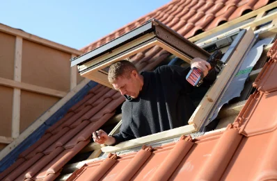 Pose de fenêtres de toit Velux à Château-Voué
